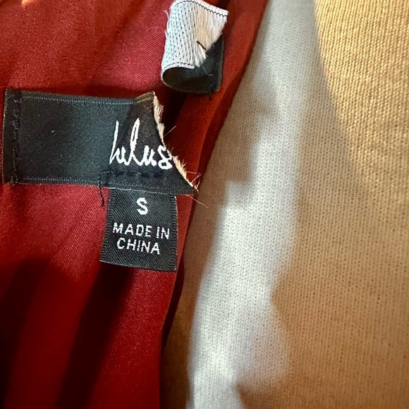 Lulu’s Distinctive Charm Burgundy Satin Asymmetrical Midi Dress Size Small 2 4 - Picture 8 of 9